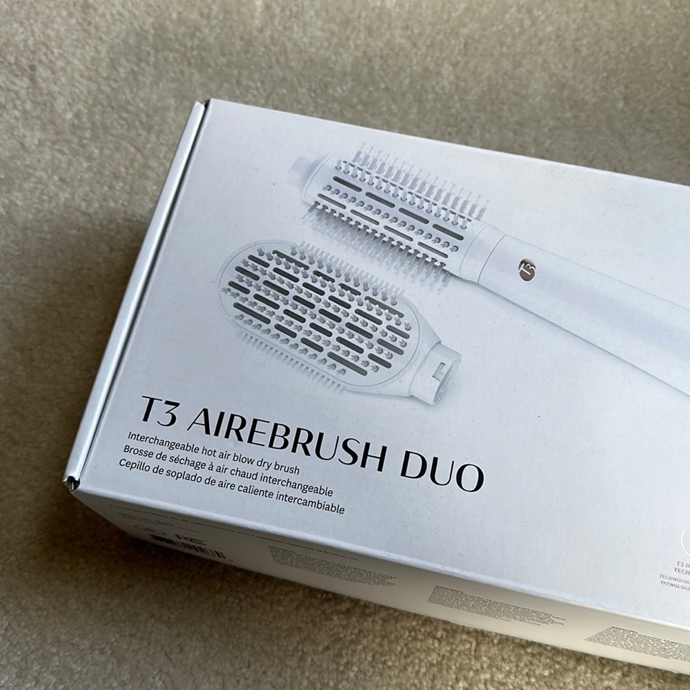 T3 Airebrush Duo Hot Air Blow Dry Brush in White